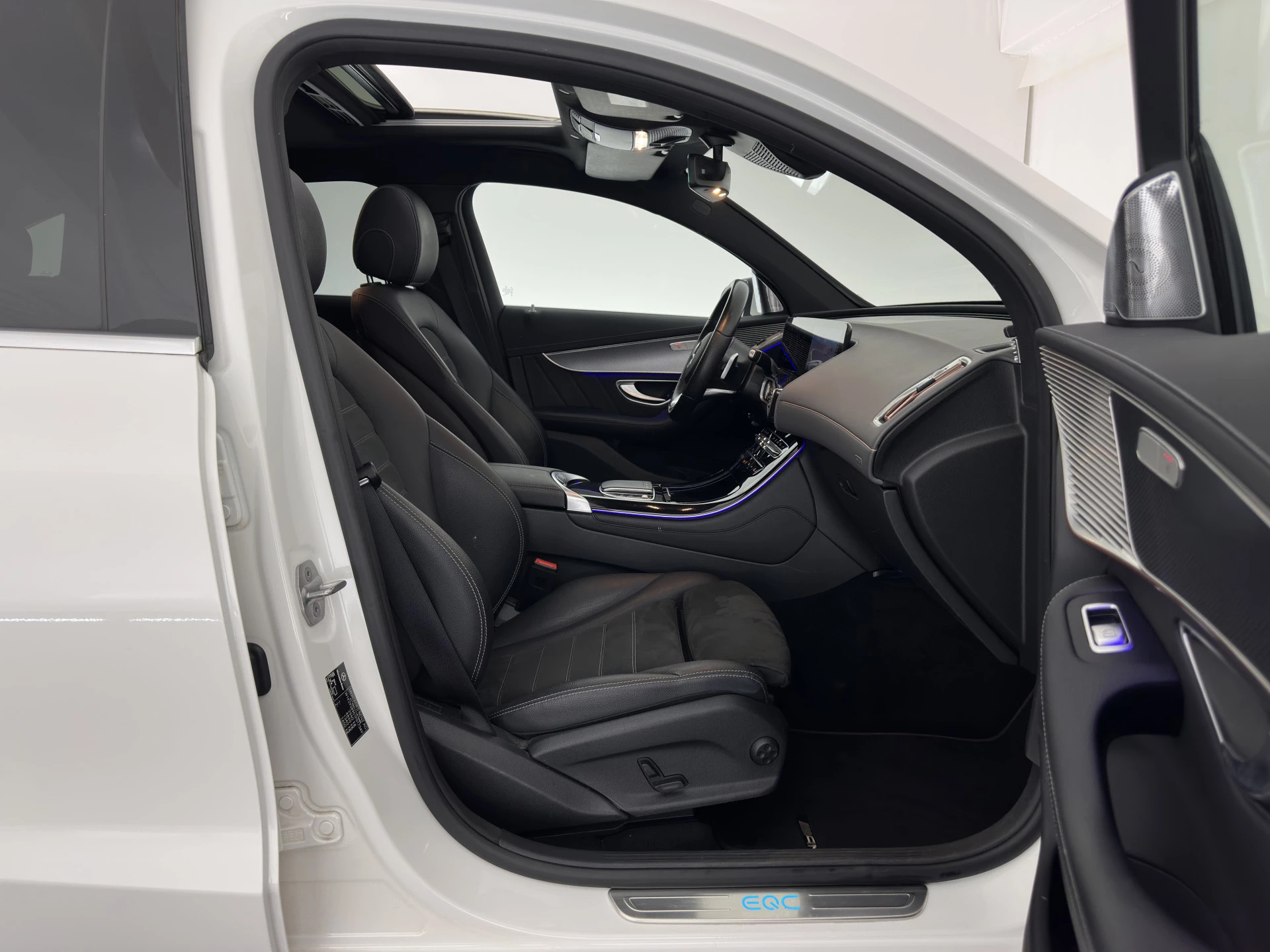 Hoofdafbeelding Mercedes-Benz EQC