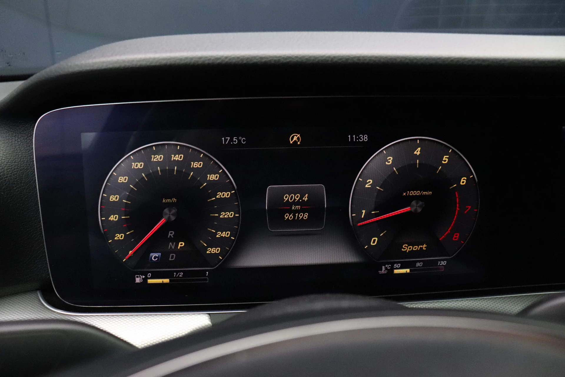 Hoofdafbeelding Mercedes-Benz E-Klasse