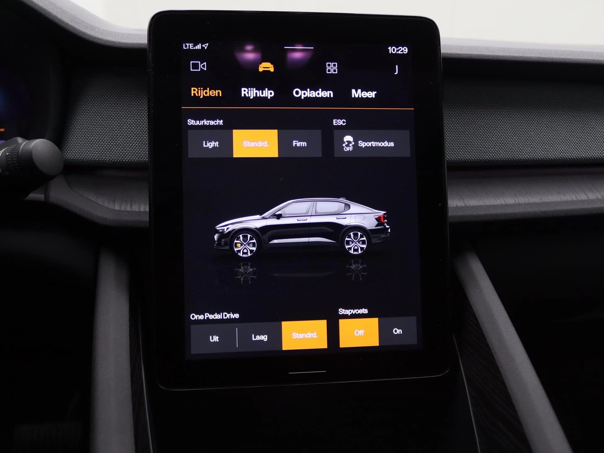 Hoofdafbeelding Polestar 2