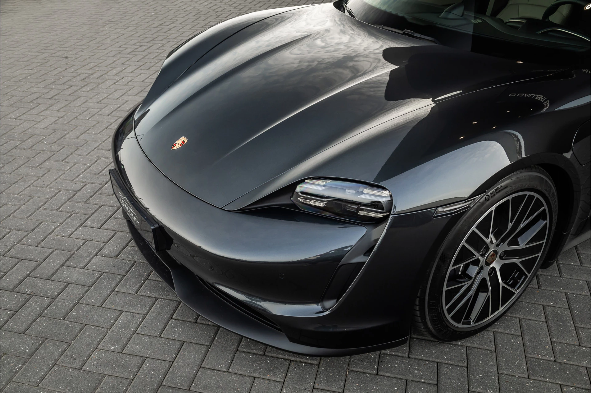 Hoofdafbeelding Porsche Taycan