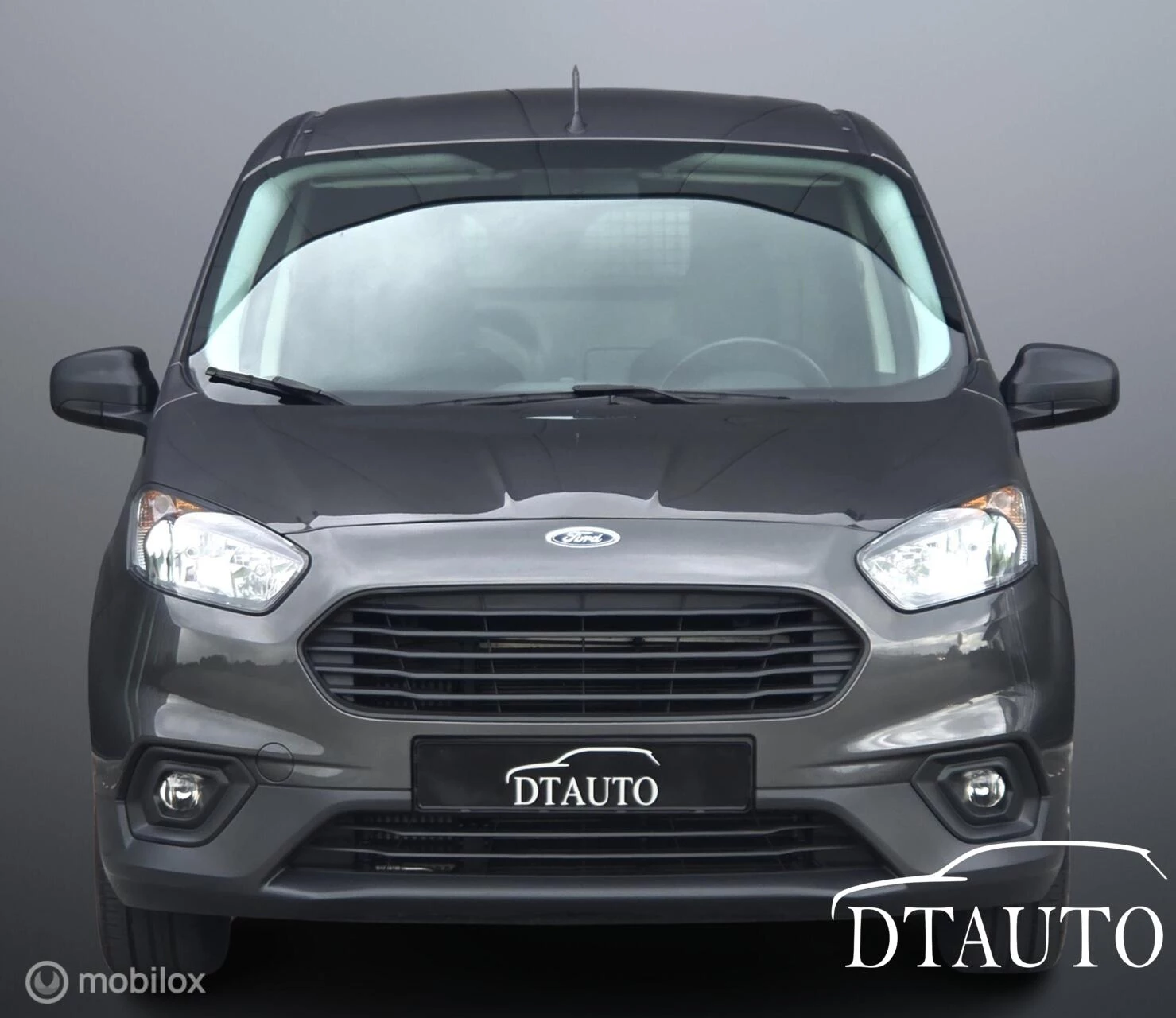 Hoofdafbeelding Ford Transit Courier