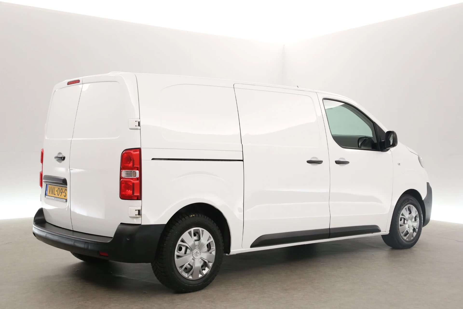 Hoofdafbeelding Peugeot e-Expert