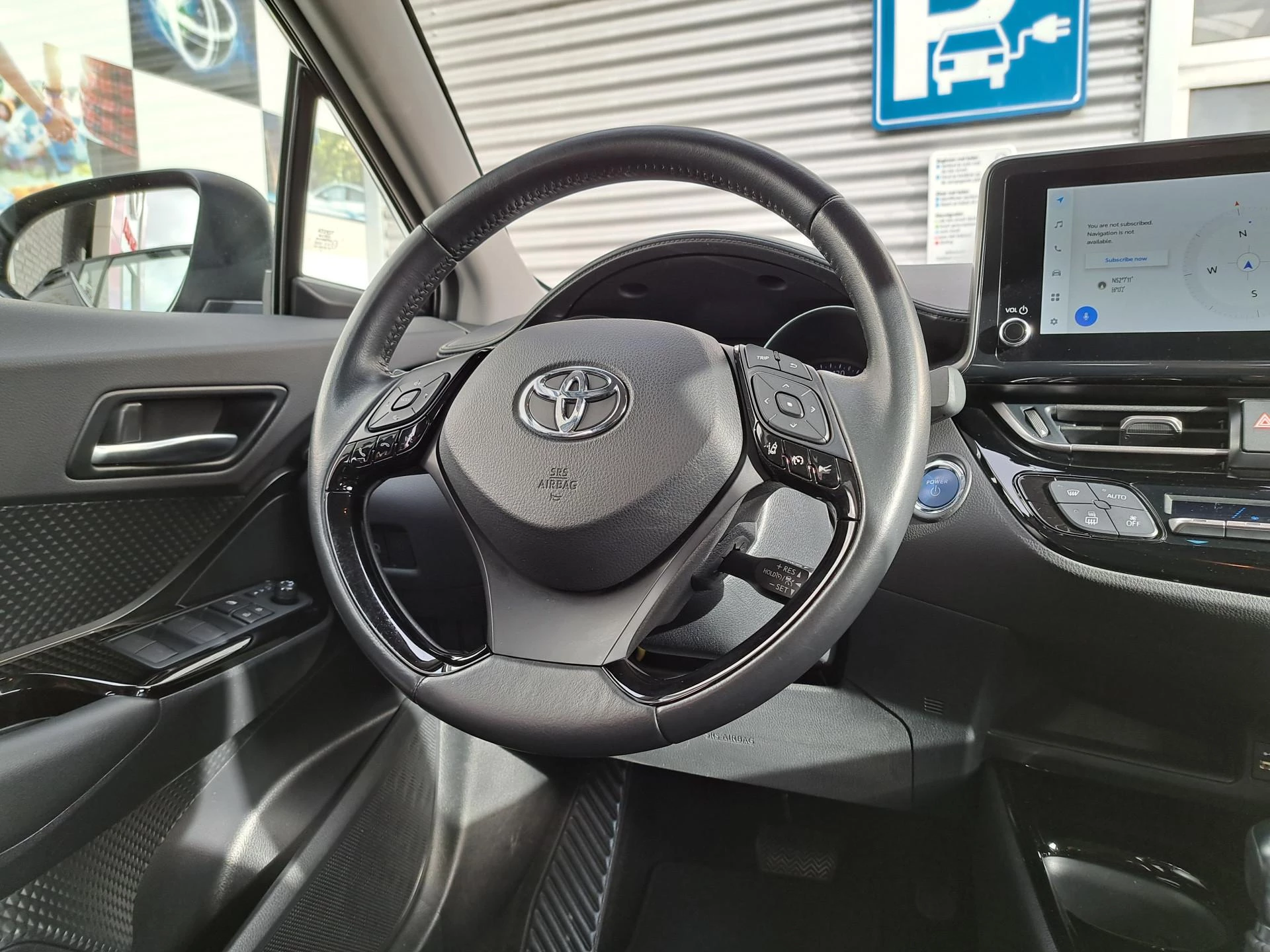 Hoofdafbeelding Toyota C-HR