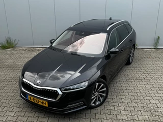 Skoda Octavia Combi e-TSI 110PK BUSINESS PLUS PANORAMADAK CARPLAY VIRTUAL NAP NEDERLANDSE AUTO