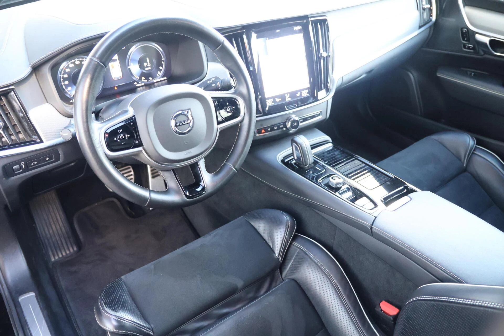 Hoofdafbeelding Volvo V90