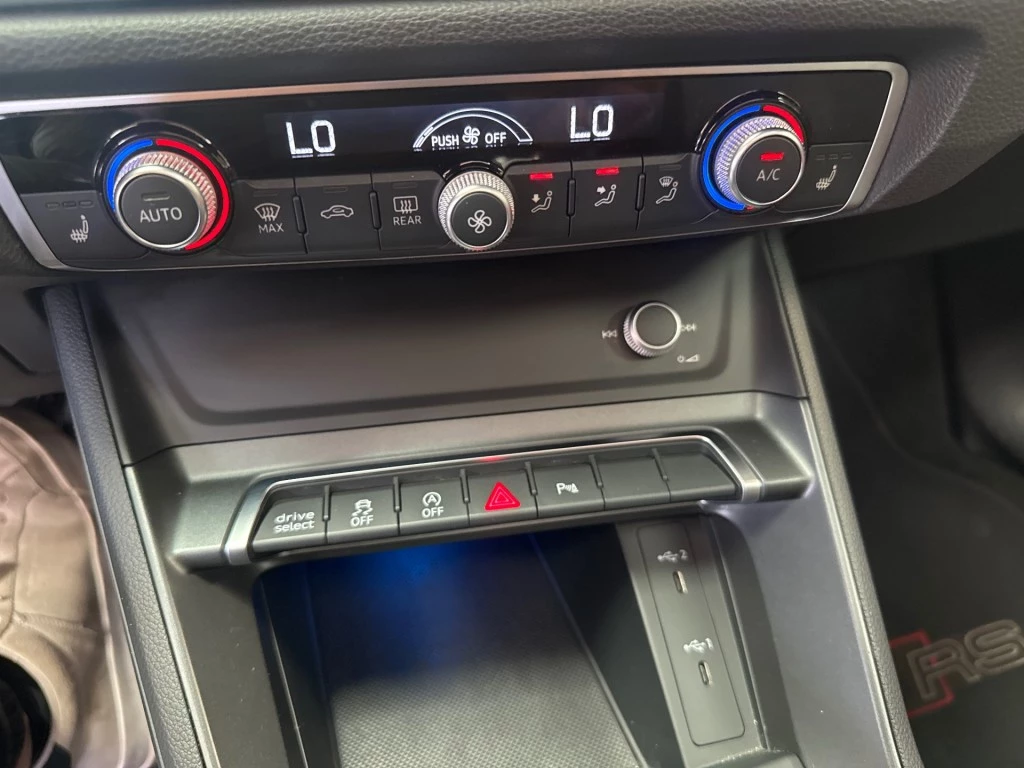 Hoofdafbeelding Audi RSQ3