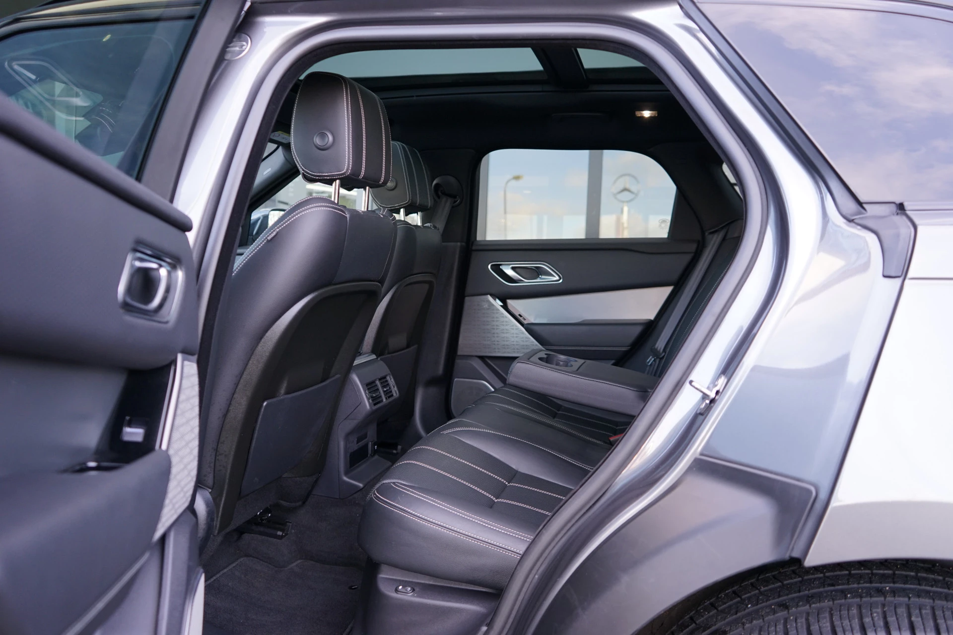 Hoofdafbeelding Land Rover Range Rover Velar