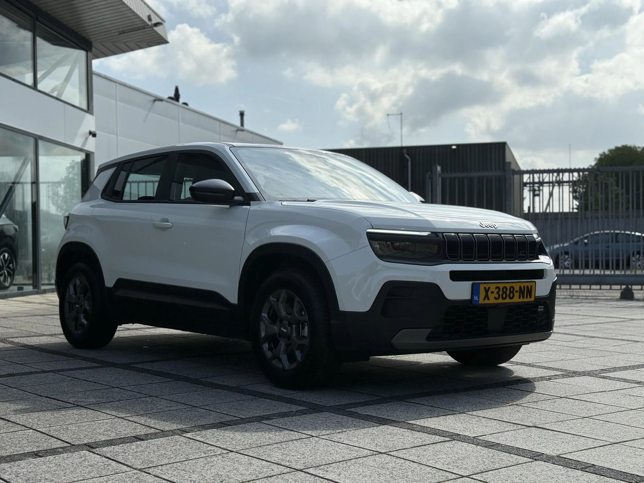 Hoofdafbeelding Jeep Avenger