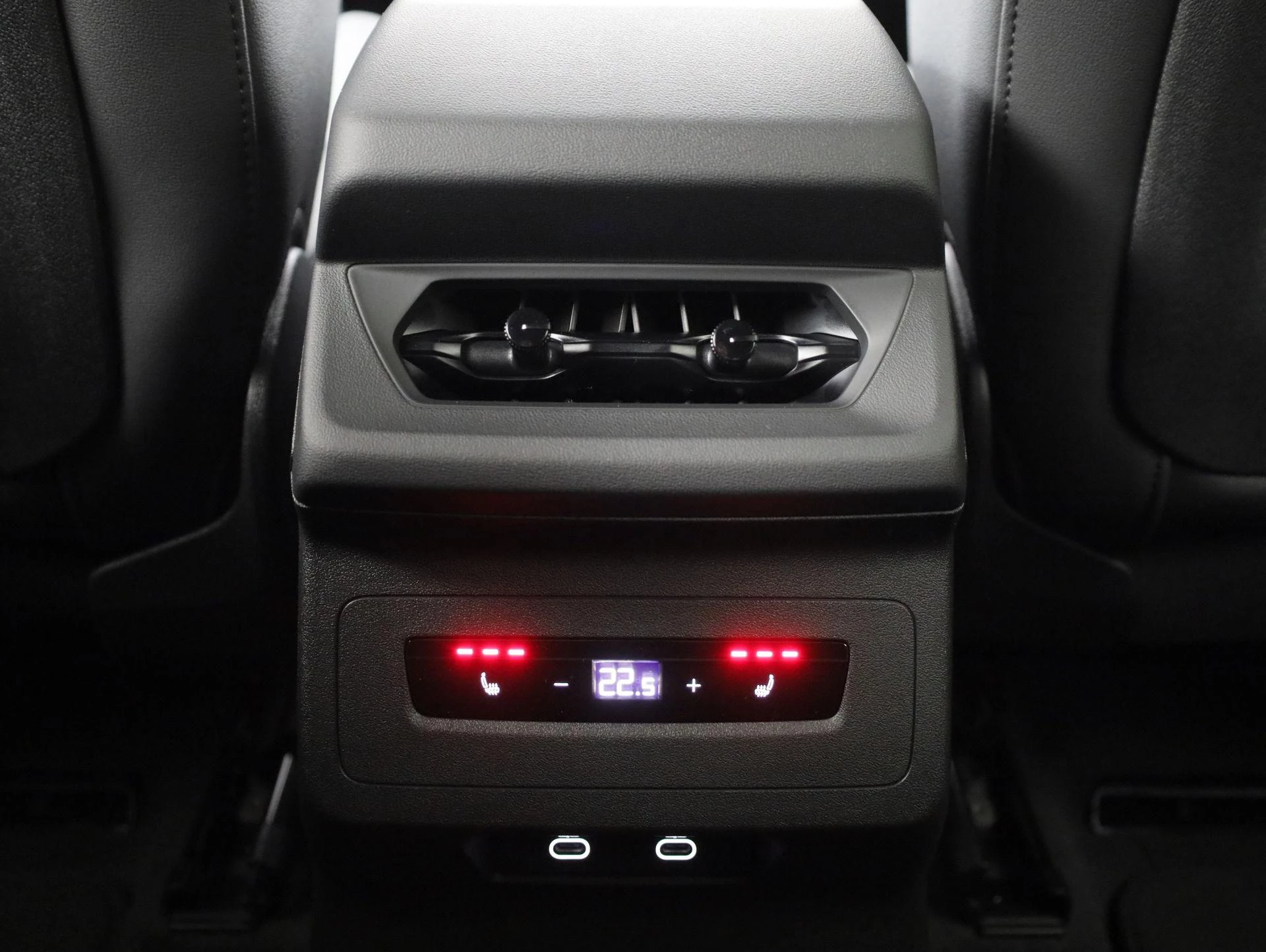 Hoofdafbeelding Audi A6 Avant e-tron