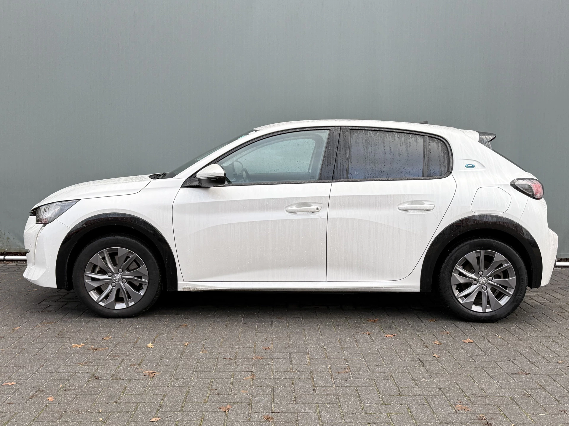 Hoofdafbeelding Peugeot e-208