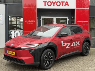 Hoofdafbeelding Toyota bZ4X Toyota bZ4X EXECUTIVE 73KWH MODEL 2026! NL-AUTO JBL-AUDIO STOELVERWARMING/KOELING 360GR-CAM PARK-SENSOREN