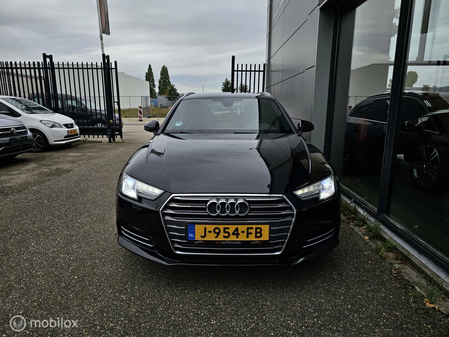 Hoofdafbeelding Audi A4