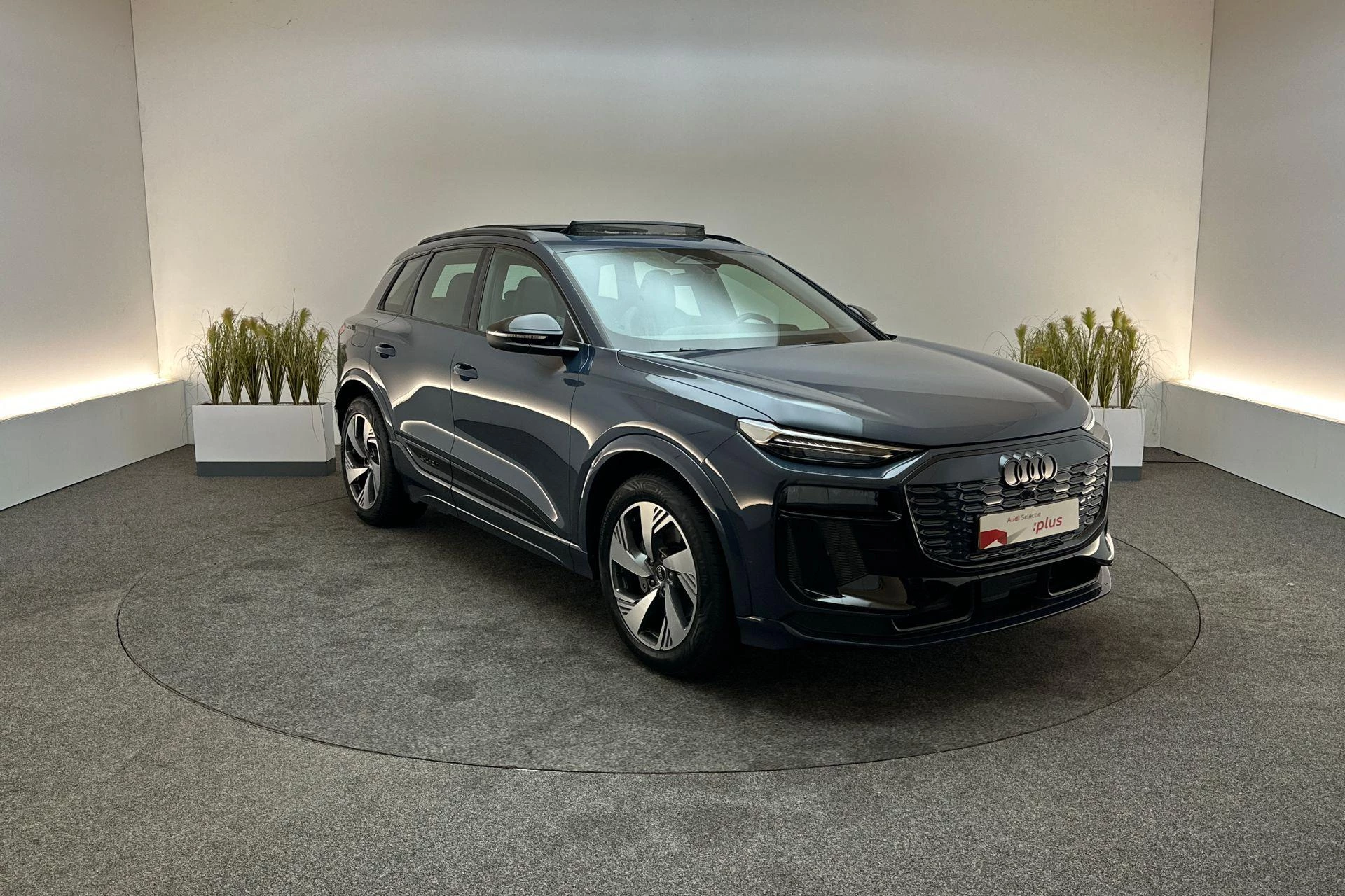 Hoofdafbeelding Audi Q6 e-tron