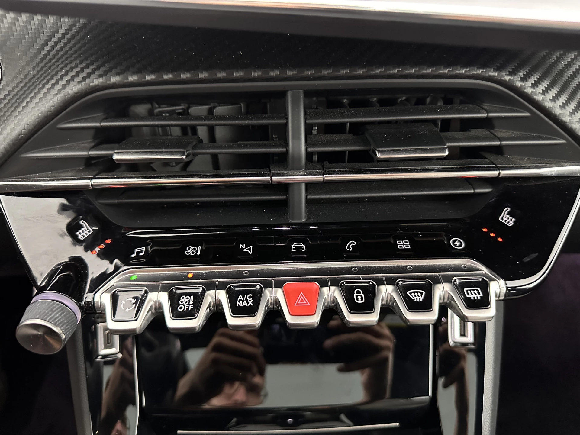 Hoofdafbeelding Peugeot e-208