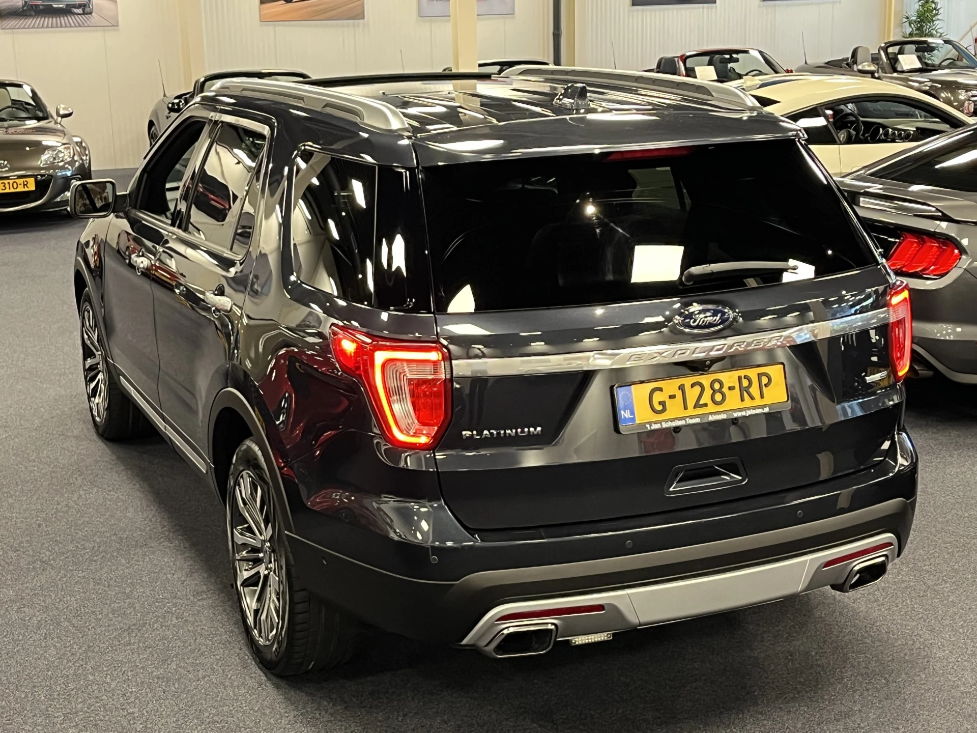 Hoofdafbeelding Ford Explorer