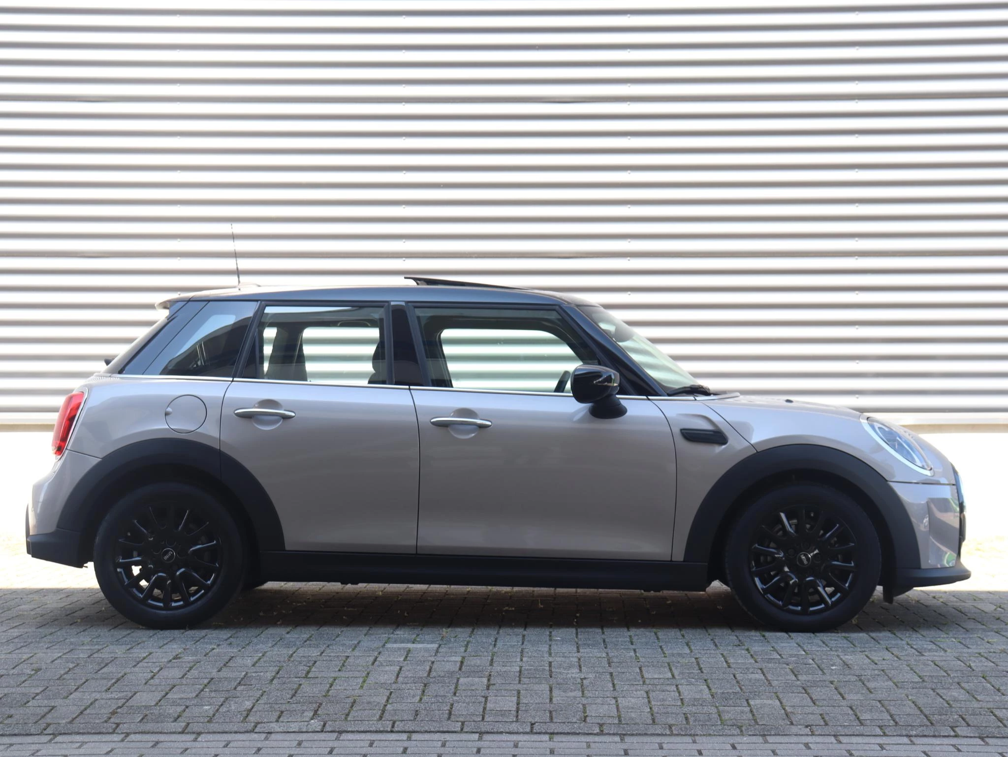 Hoofdafbeelding MINI 5-deurs