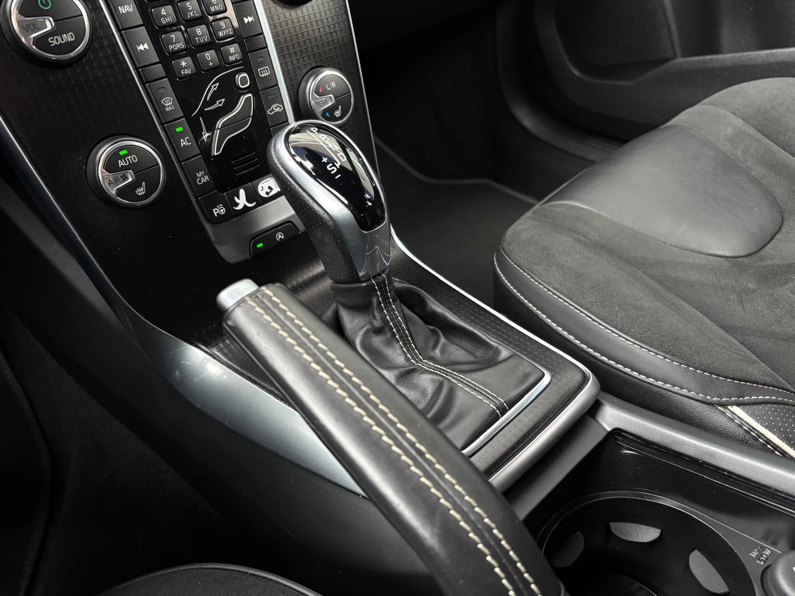 Hoofdafbeelding Volvo V40