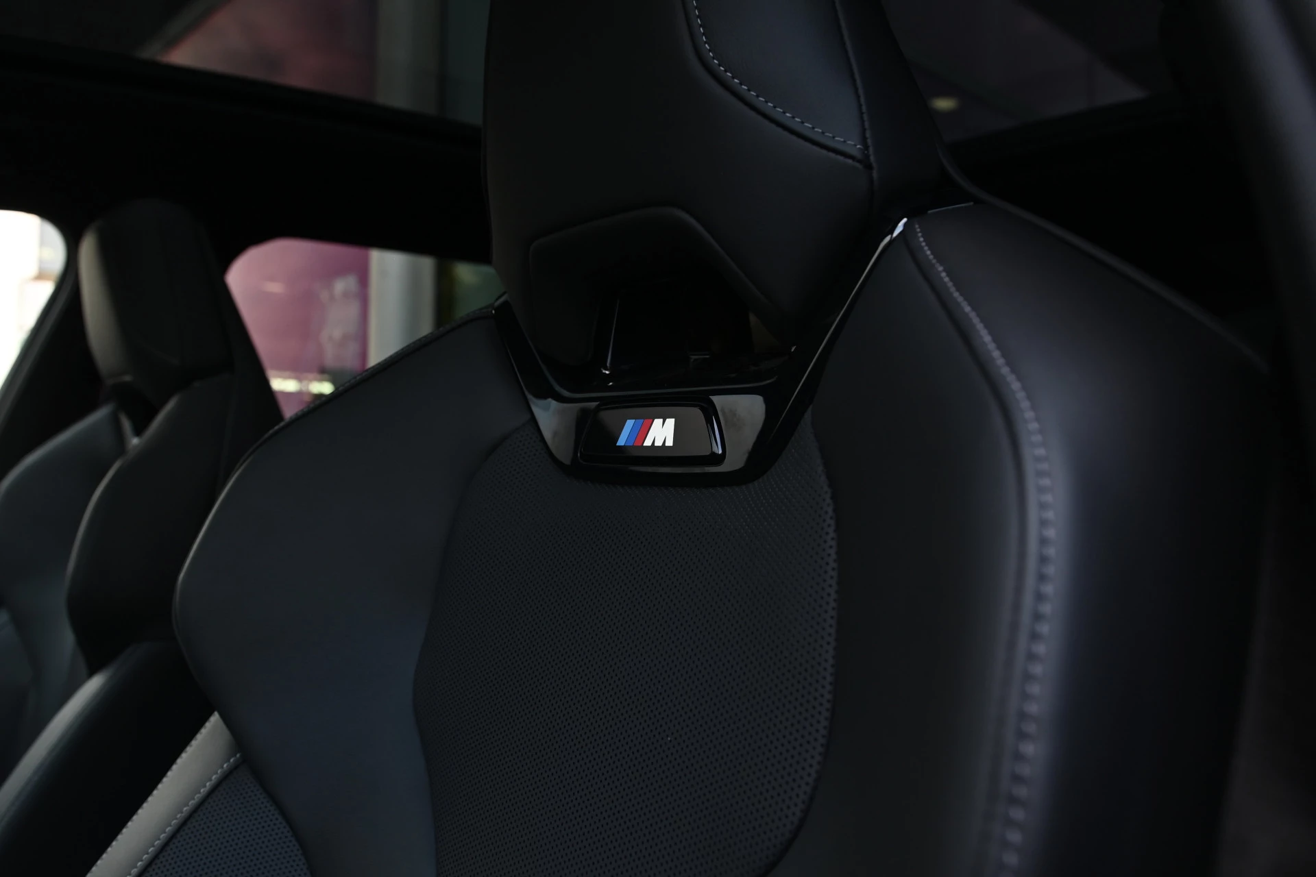 Hoofdafbeelding BMW i5