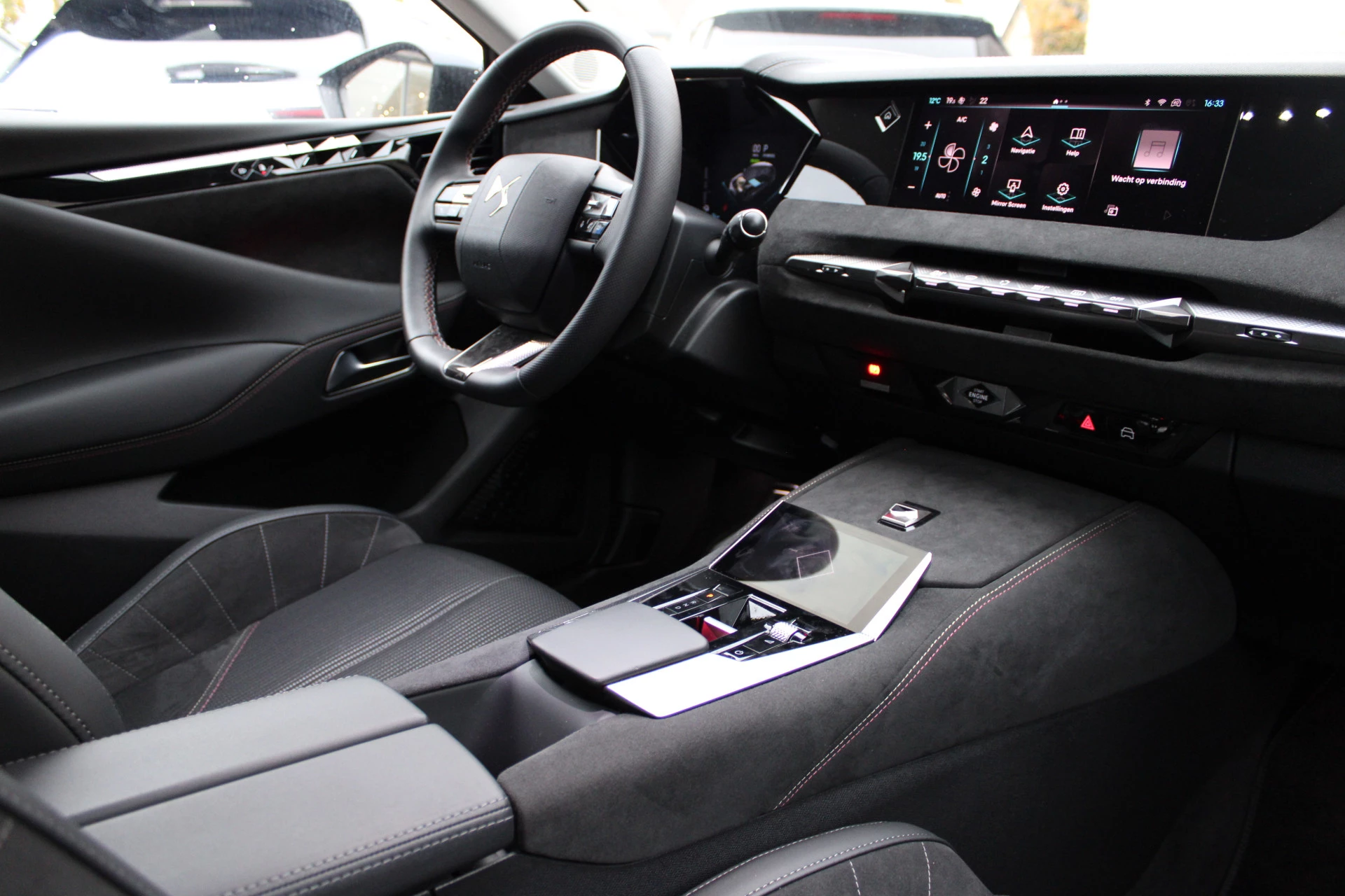 Hoofdafbeelding DS DS 4