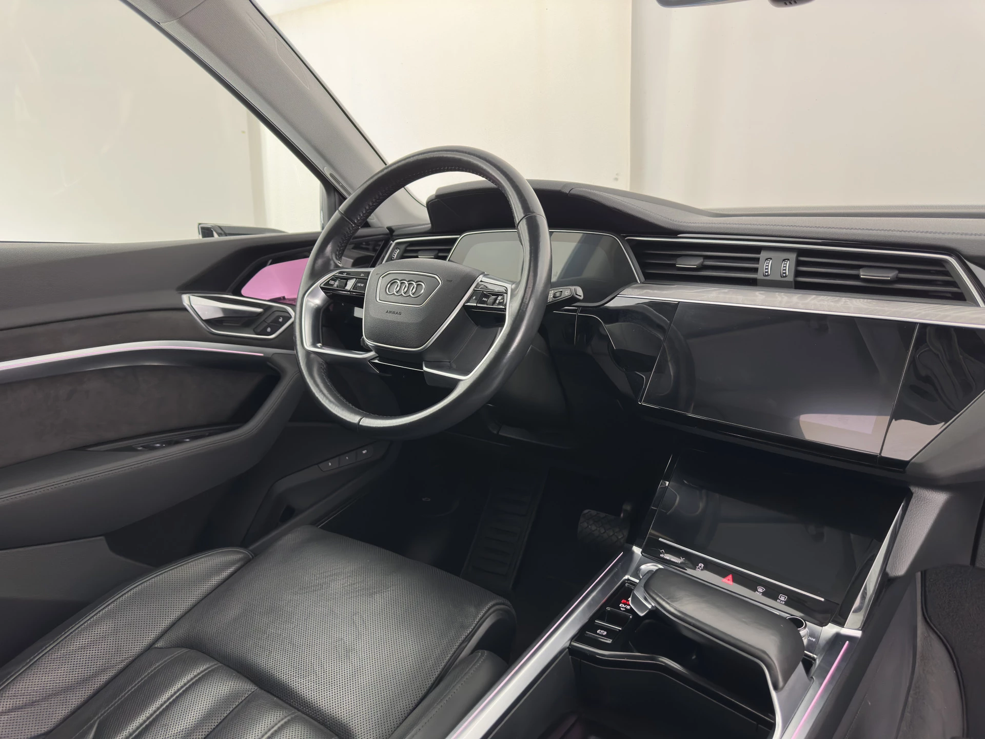 Hoofdafbeelding Audi e-tron