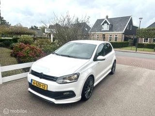 Volkswagen Polo 1.2 TSI R-line Edition BLUETOOTH CLIMATE CONTROLE PARKEERSENSOREN OZ VELGEN NETTE AUTO!!