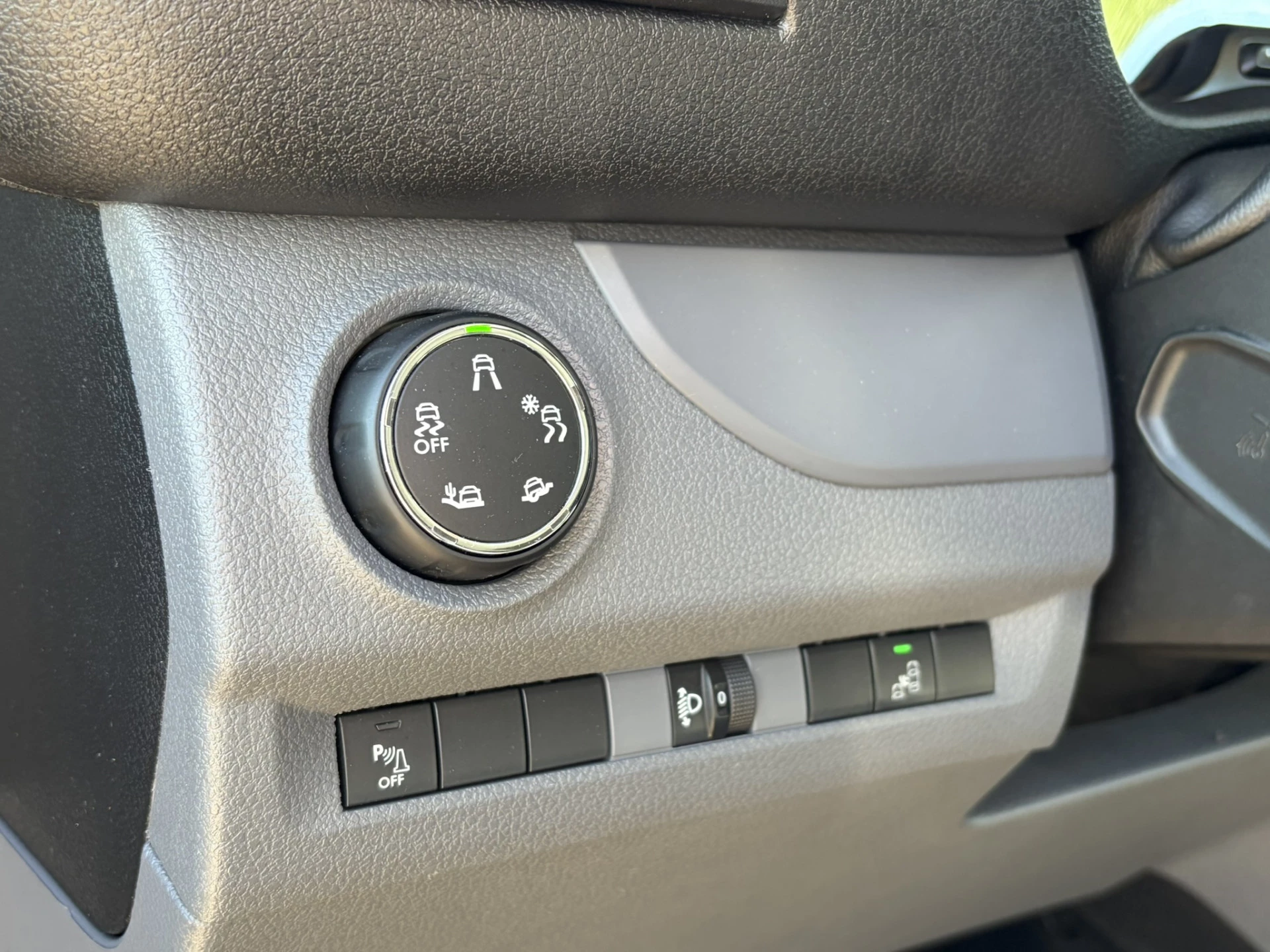 Hoofdafbeelding Peugeot Traveller