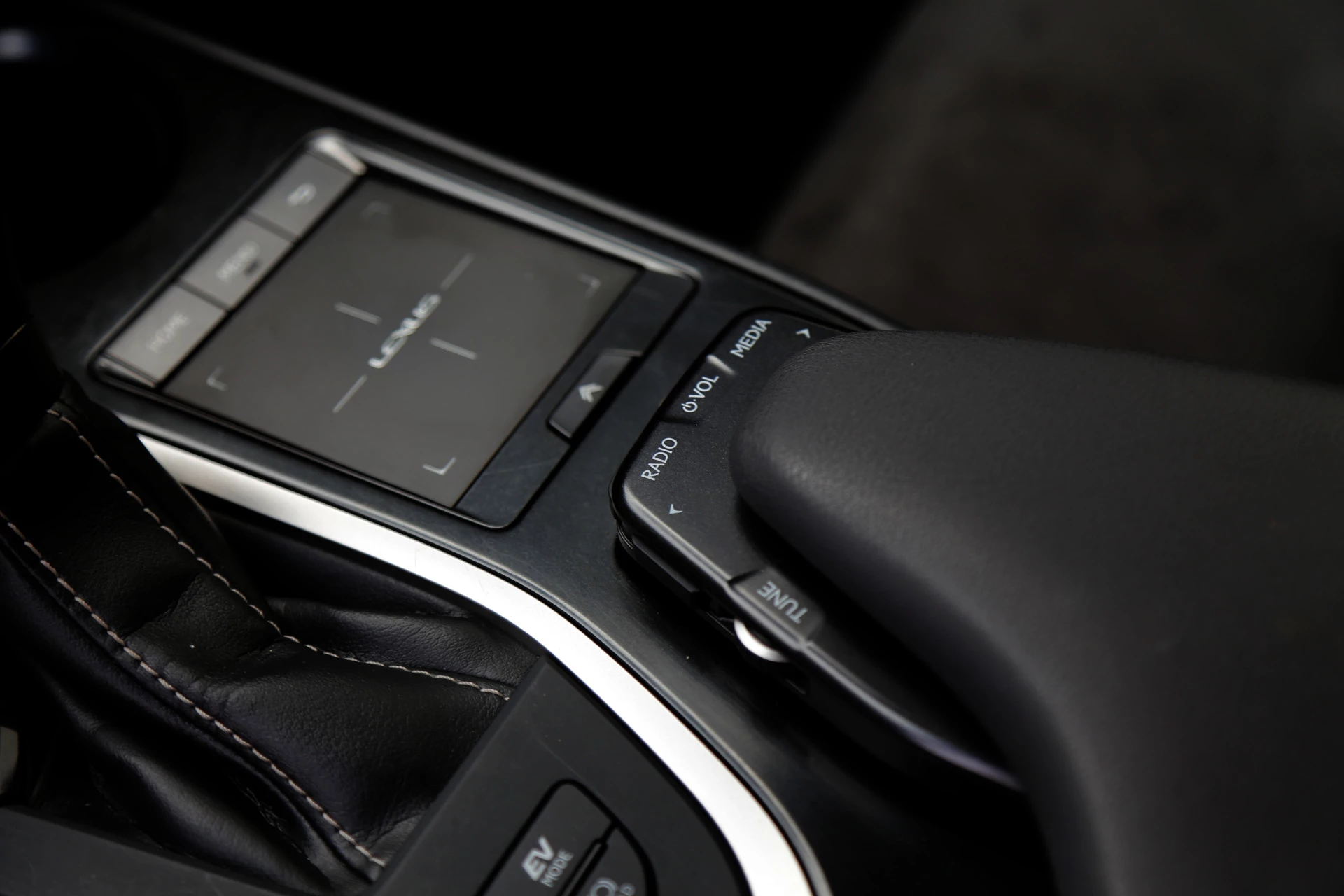 Hoofdafbeelding Lexus UX