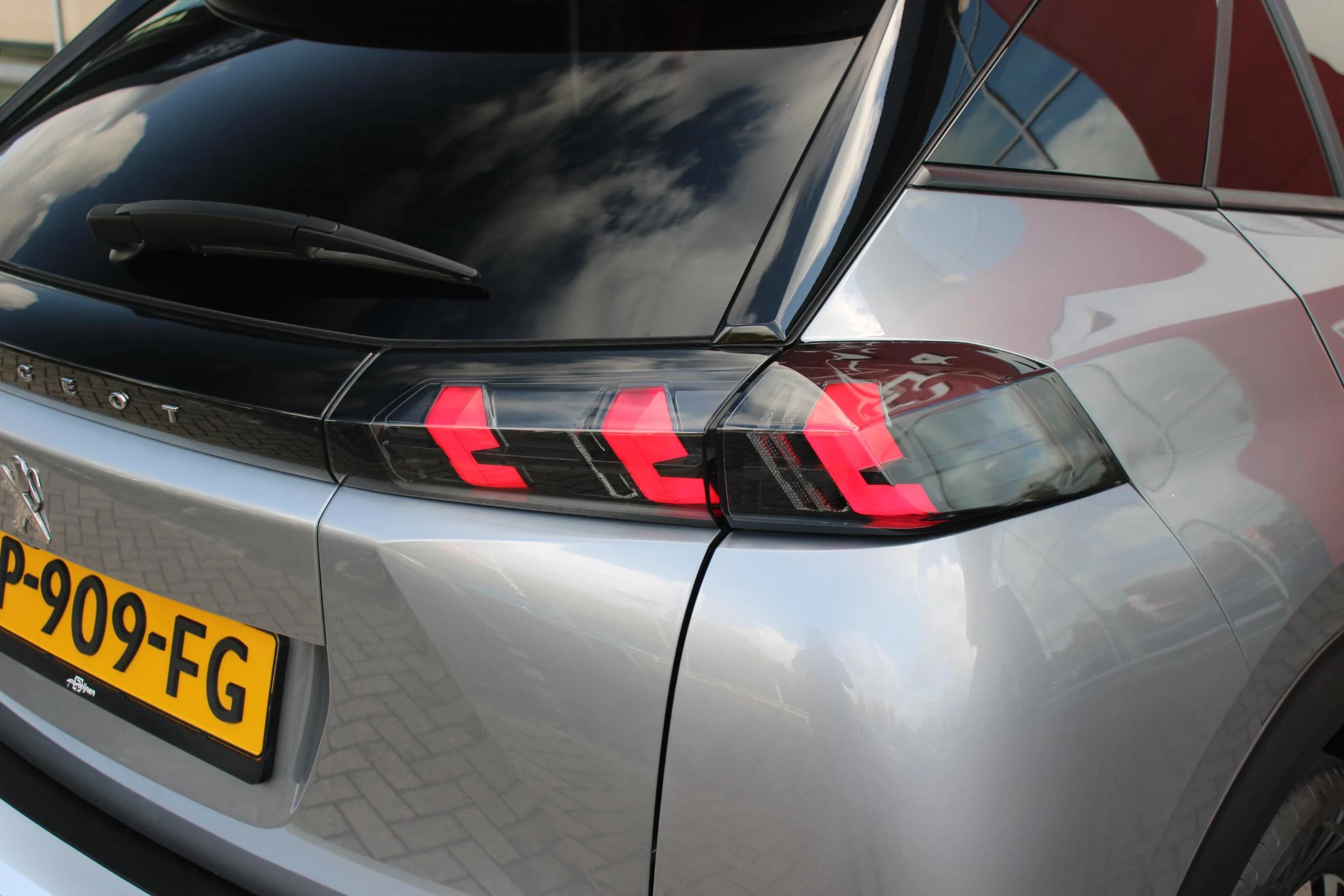 Hoofdafbeelding Peugeot 2008