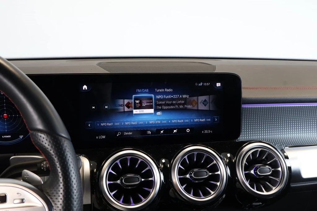 Hoofdafbeelding Mercedes-Benz EQB