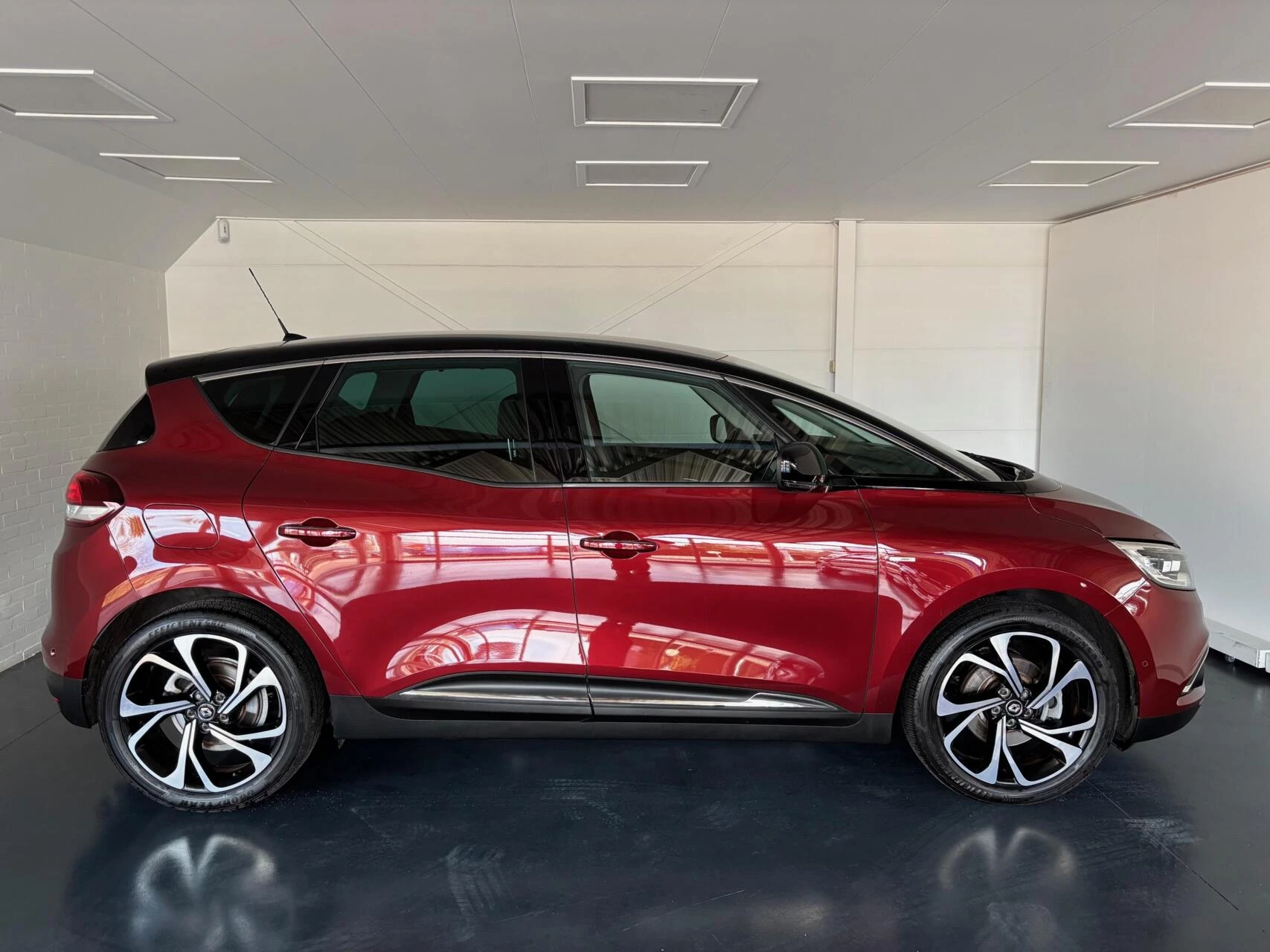 Hoofdafbeelding Renault Scénic