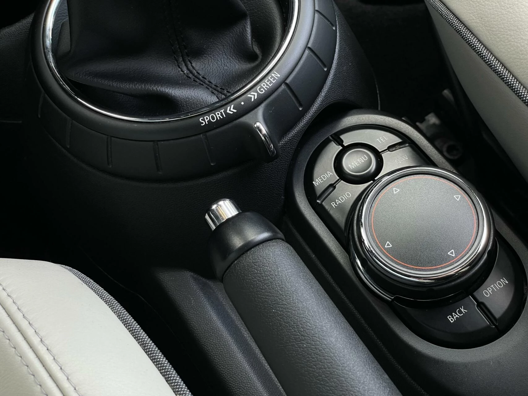 Hoofdafbeelding MINI Cooper Cabrio