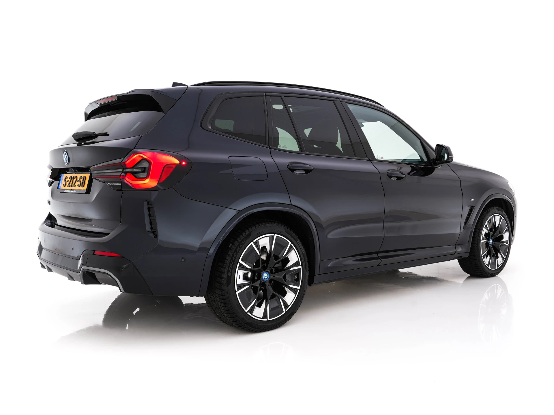 Hoofdafbeelding BMW iX3