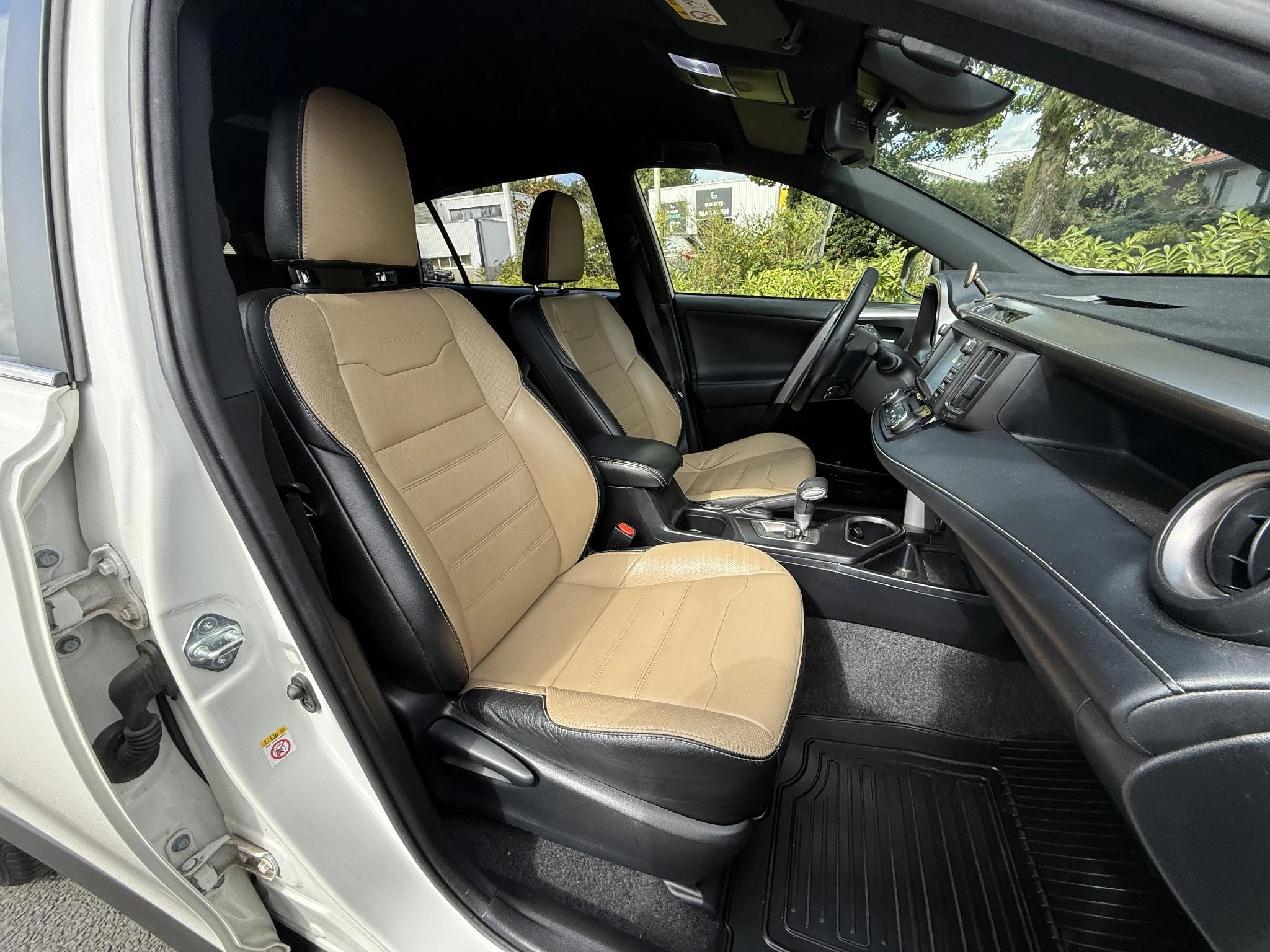 Hoofdafbeelding Toyota RAV4
