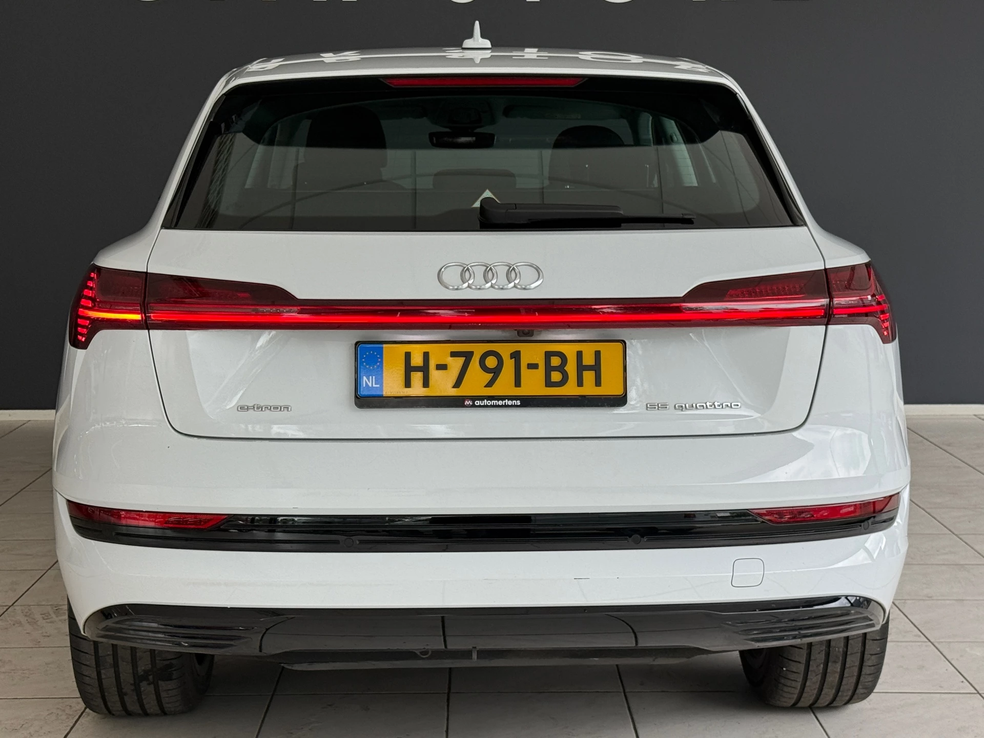 Hoofdafbeelding Audi e-tron
