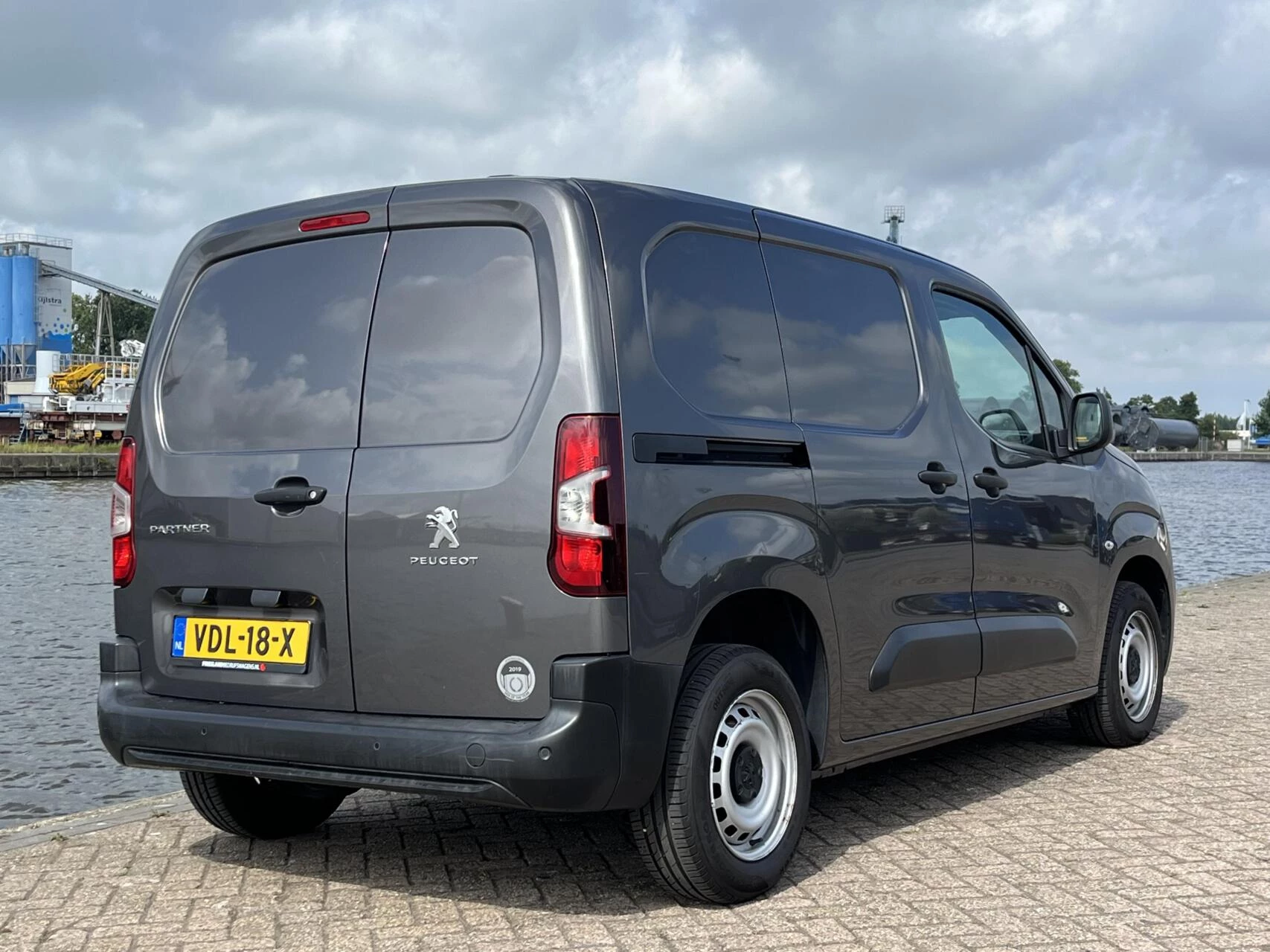 Hoofdafbeelding Peugeot Partner