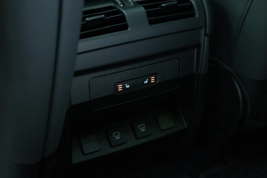 Hoofdafbeelding Land Rover Defender