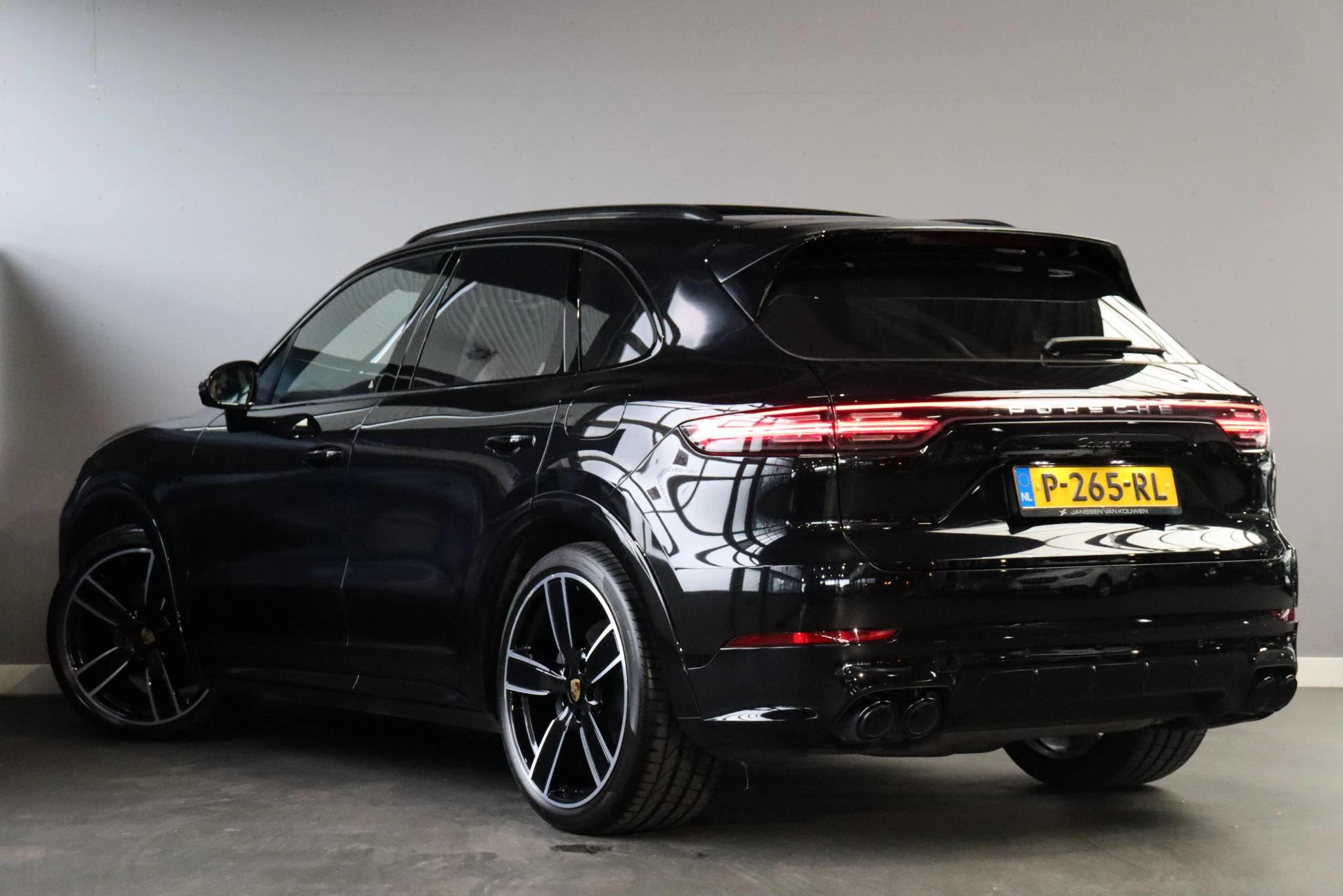 Hoofdafbeelding Porsche Cayenne