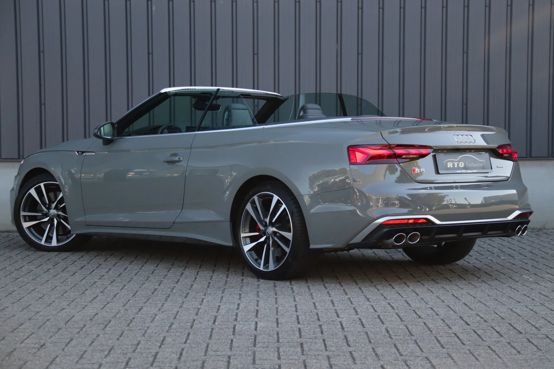 Hoofdafbeelding Audi S5