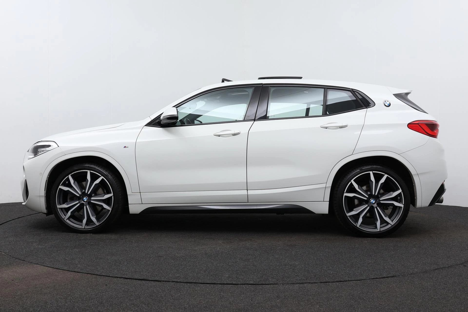 Hoofdafbeelding BMW X2