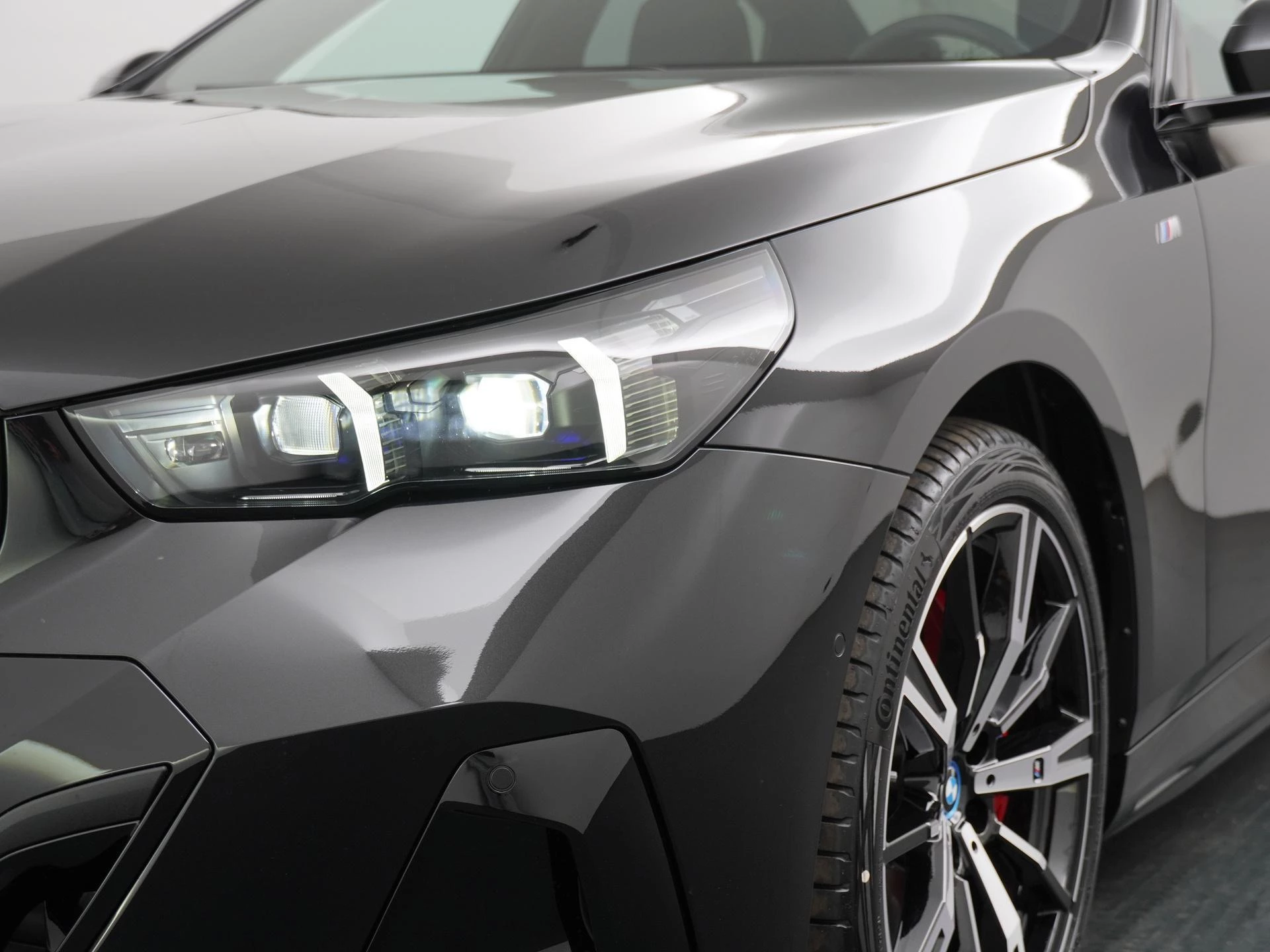 Hoofdafbeelding BMW i5
