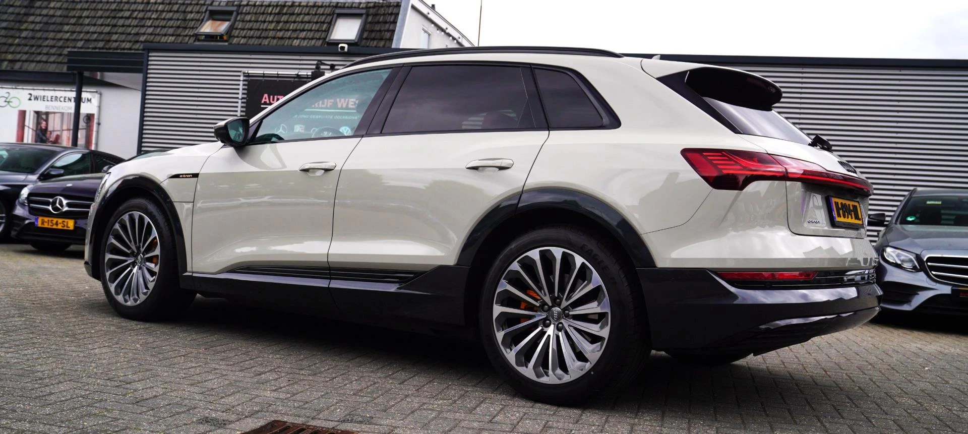 Hoofdafbeelding Audi e-tron