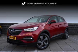 Hoofdafbeelding Opel Grandland X Opel Grandland X 1.6 Turbo Hybrid Business Edition * Stoel verwarming * Navi * Trekhaak *