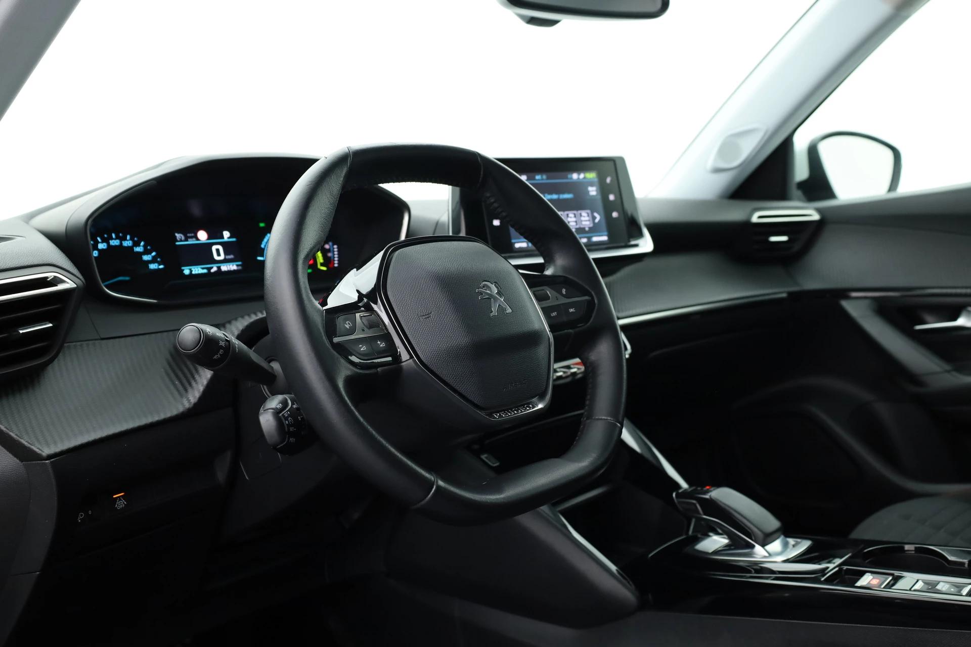 Hoofdafbeelding Peugeot e-2008