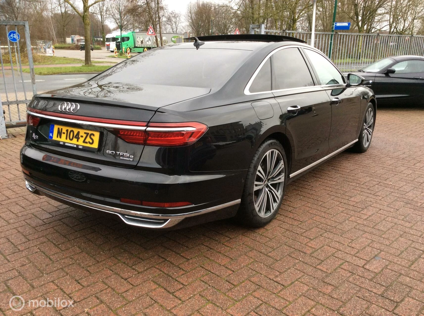 Hoofdafbeelding Audi A8