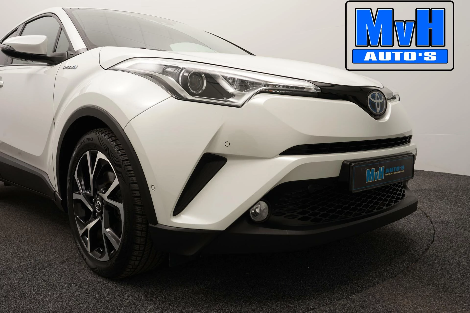 Hoofdafbeelding Toyota C-HR