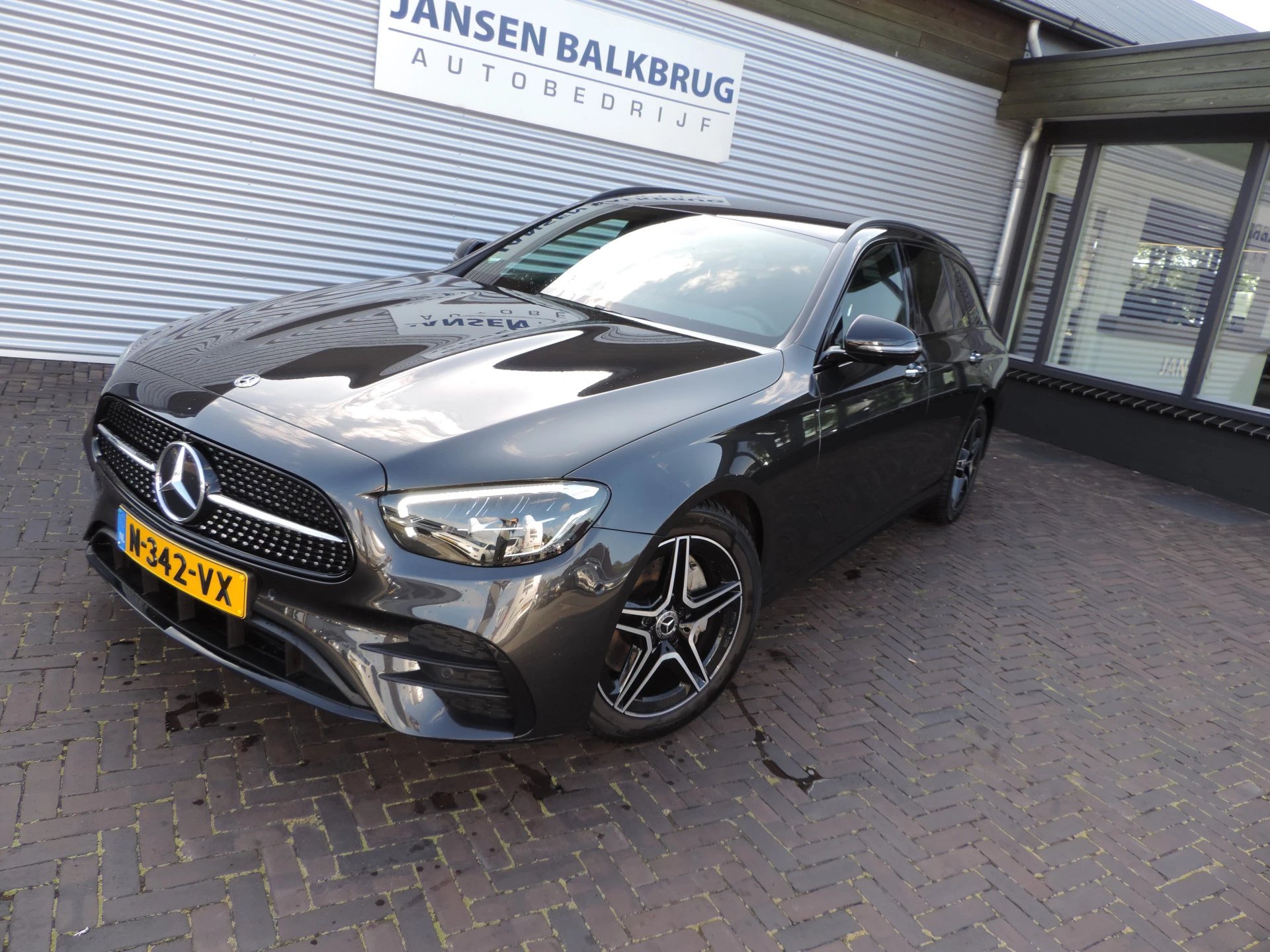 Hoofdafbeelding Mercedes-Benz E-Klasse