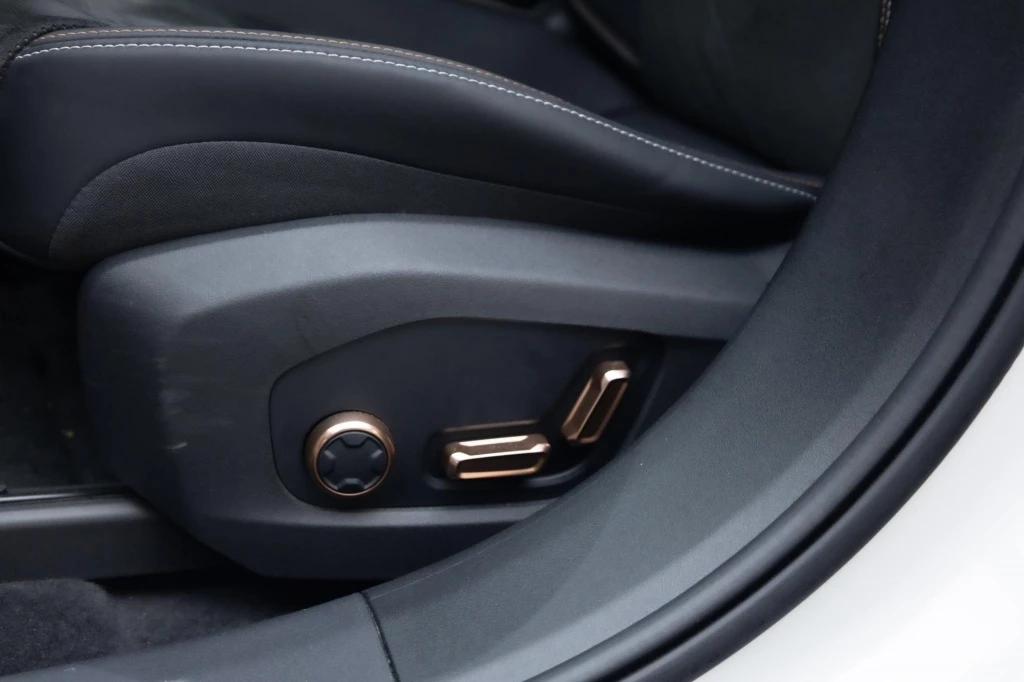 Hoofdafbeelding Zeekr 001