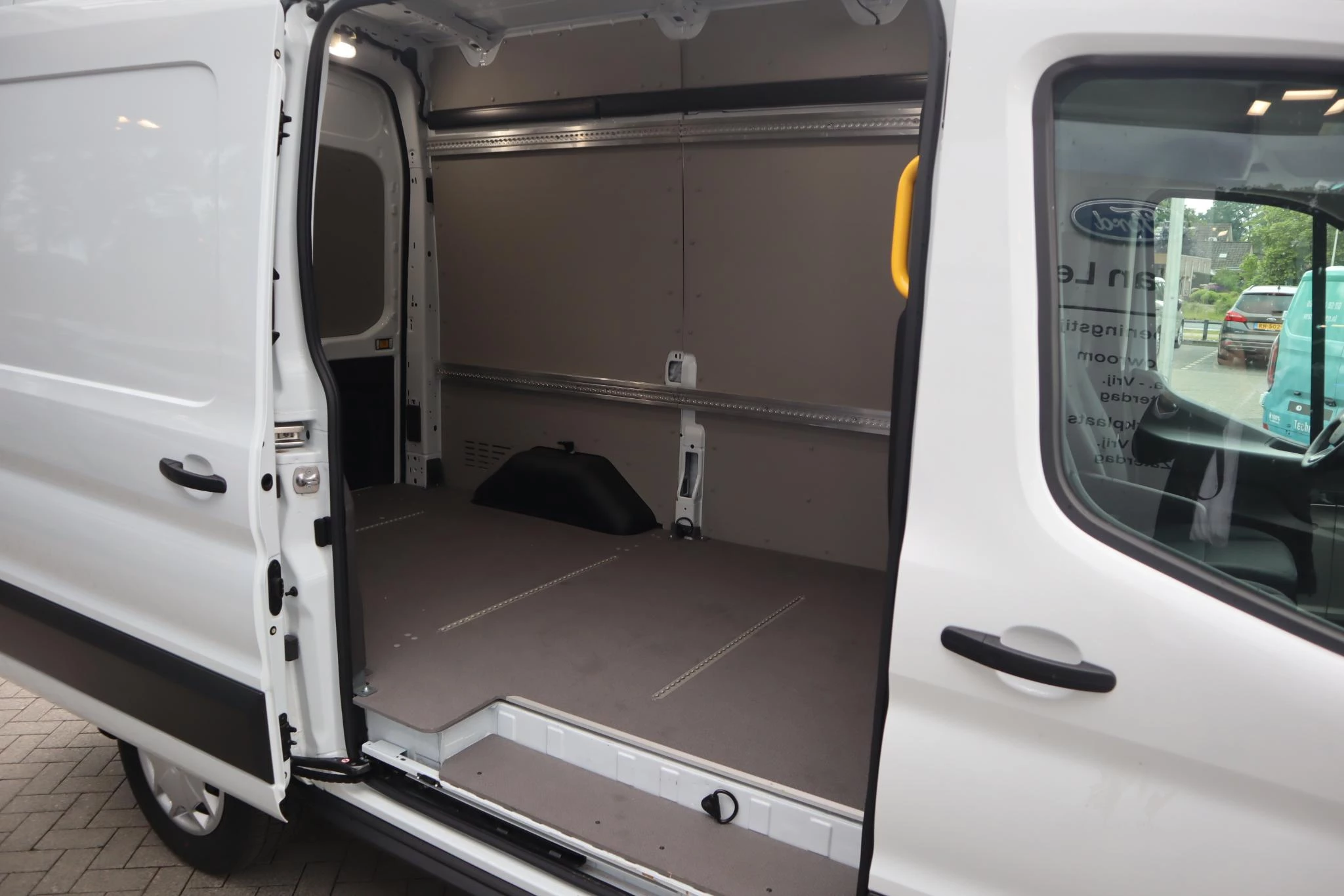 Hoofdafbeelding Ford E-Transit