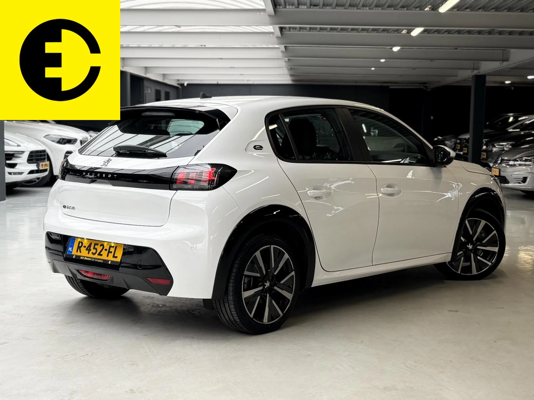 Hoofdafbeelding Peugeot e-208