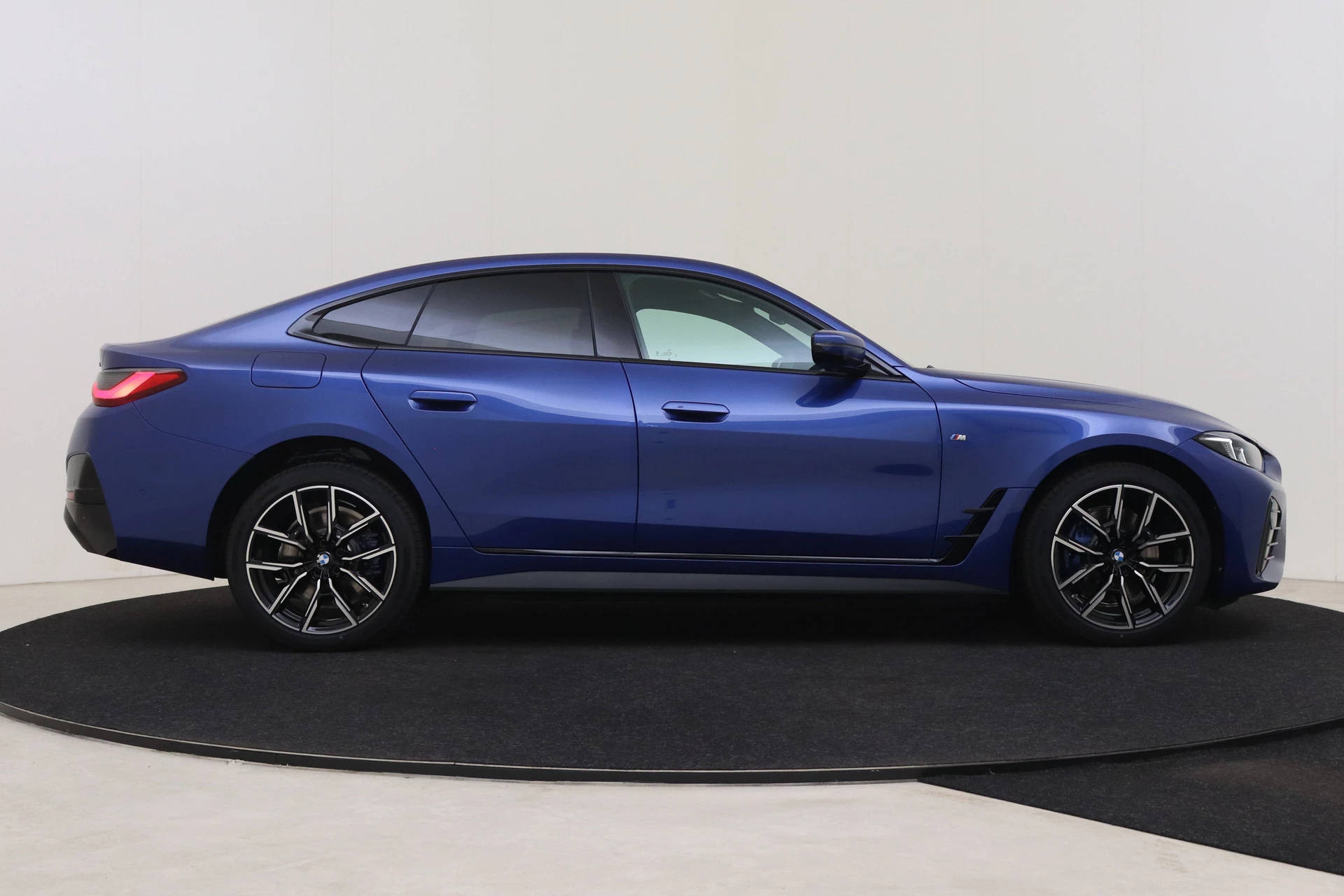 Hoofdafbeelding BMW i4